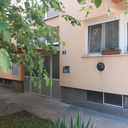 Apartman Slavica Self Check In,Private Parking Osijek Buitenkant foto