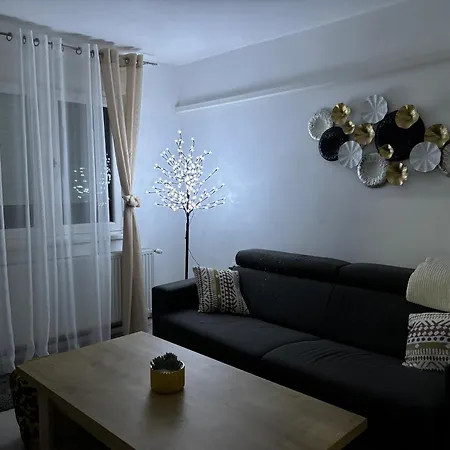 Apartman Slavica Self Check In,Private Parking Osijek Buitenkant foto